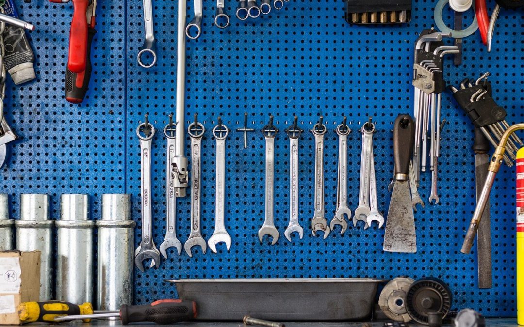 7 Essential Tools for Homeowners